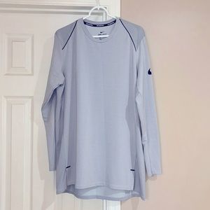 Nike men’s basketball shirt